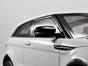 1:18 GT Autos Land Rover Range Rover Evoque 2011 White. Uploaded by Ricardo